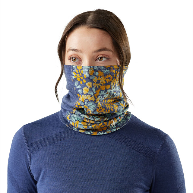 Thermal Merino Colorblock Neck Gaiter - Black Friday Accessories for Women | SMARTWOOL